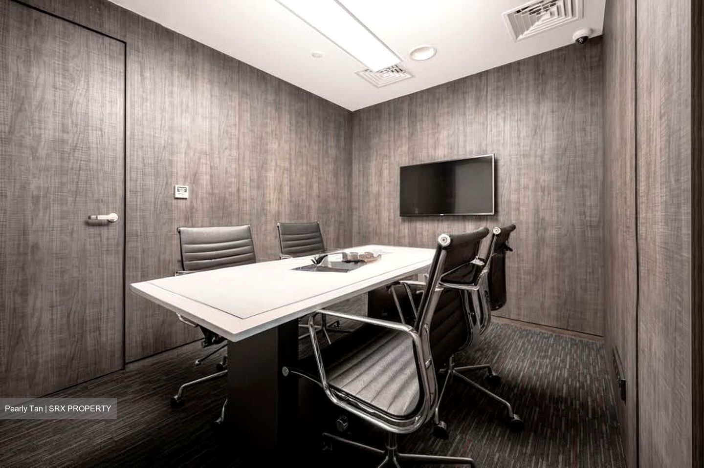 Robinson Square (D1), Office #601310611